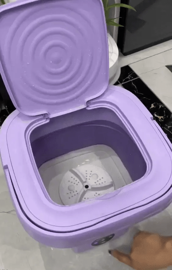 Mini Lavadora Pro: UltraClean Foldable (Serie Smart Home)